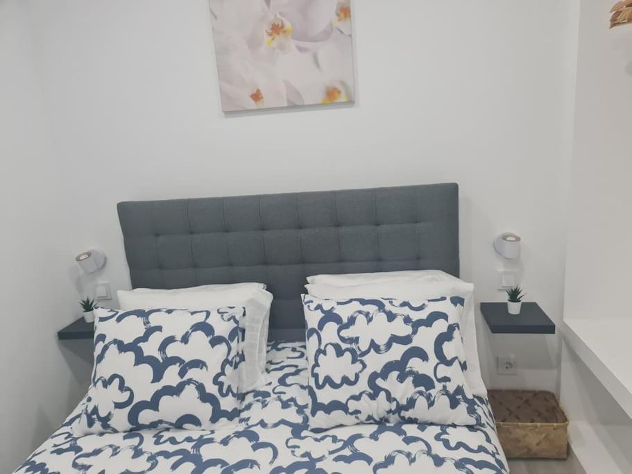 "Linda'S Guest House" Beach House With Private Patio & Hot Tub, 3 Min From The Beach Costa de Caparica Luaran gambar